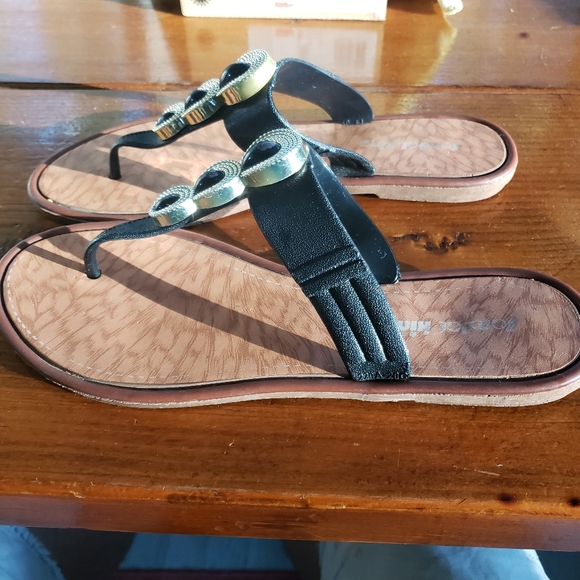 Women's shoes - Picture 3 of 4